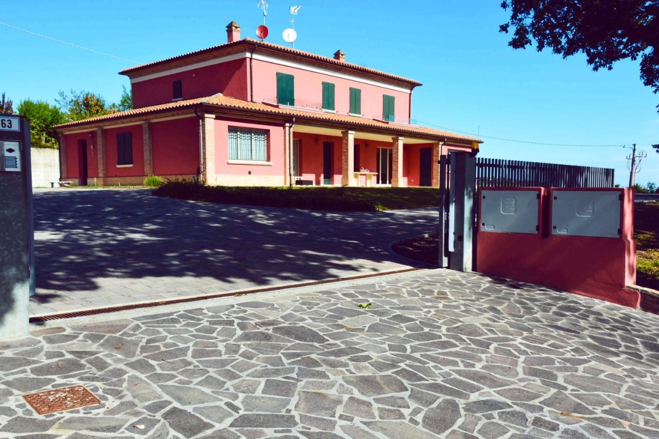 Bed and Breakfast Rinaldi House Torriana Екстер'єр фото